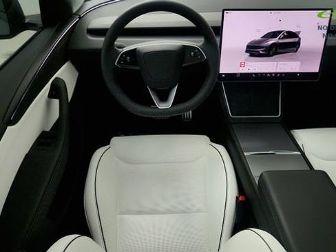Used 2026 Tesla Model Y Performance AWD/4WD image 51