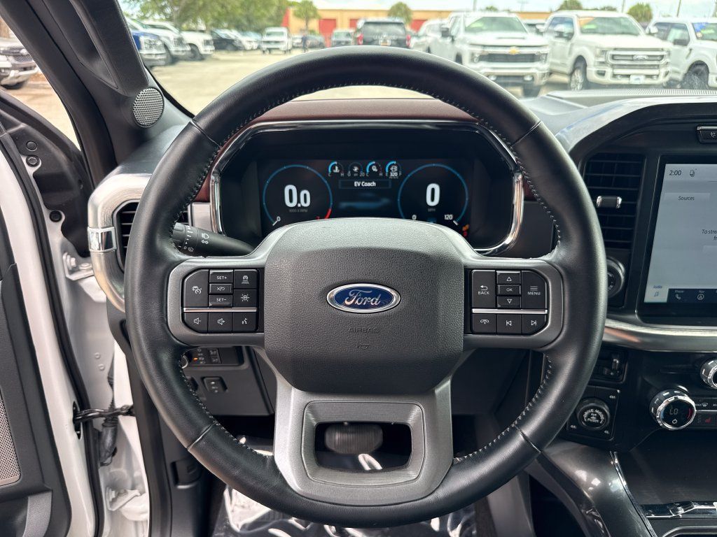 Used 2021 Ford F150 Lariat AWD/4WD image 11