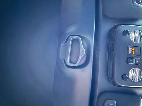 Used 2020 Ford Mustang Premium image 32