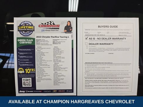 Used 2023 Chrysler Pacifica Touring-L FWD image 43