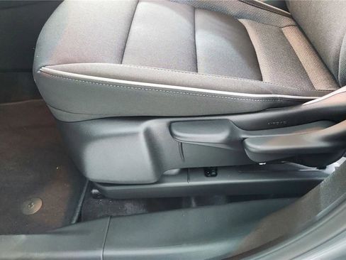 Used 2024 Chevrolet TrailBlazer LS image 29