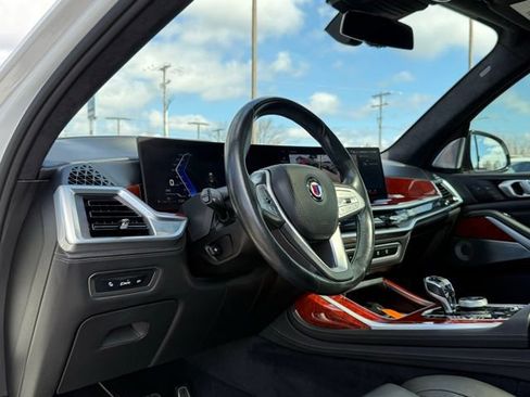 Used 2024 BMW ALPINA XB7 AWD/4WD image 16