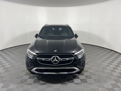 Used 2026 Mercedes-Benz GLC 300 image 8