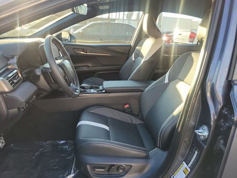 Used 2026 Toyota Camry SE w/ Multimedia Upgrade Package image 18