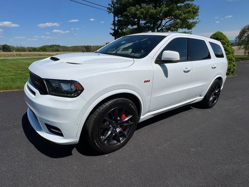 Used 2018 Dodge Durango SRT w/ Technology Group AWD/4WD image 2