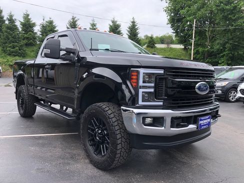 Used 2018 Ford F250 XLT w/ XLT Value Package AWD/4WD image 7