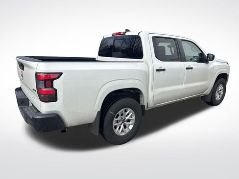 Used 2025 Nissan Frontier S w/ S Utility Package image 4