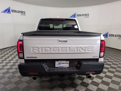 Used 2024 Honda Ridgeline RTL image 4