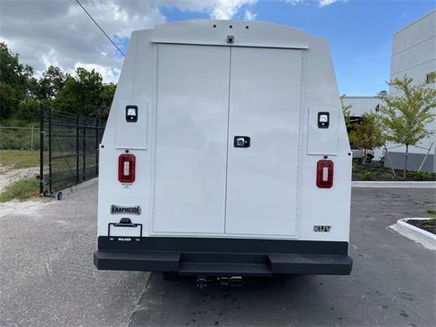 New 2026 Ford E-350 and Econoline 350 Super Duty w/ Power Equipment Group image 6