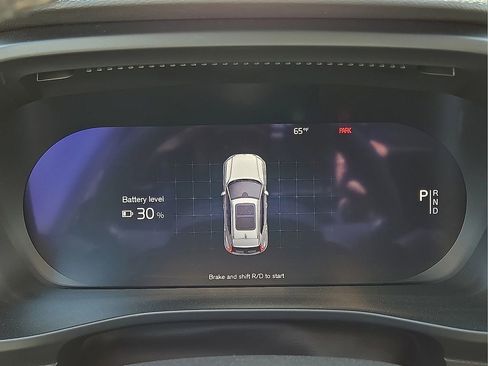 Used 2023 Volvo XC40 Recharge Plus w/ Protection Package Premier image 25