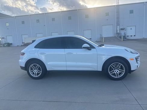 Used 2018 Porsche Macan image 4