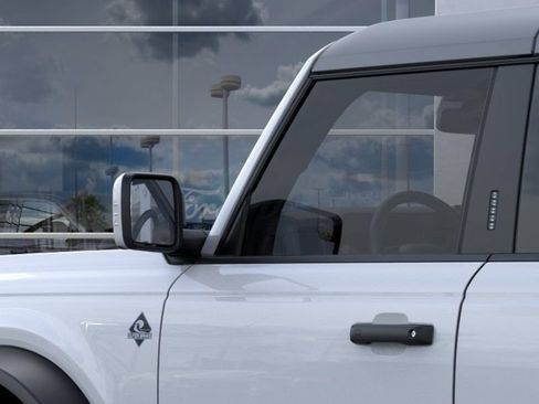 New 2026 Ford Bronco Outer Banks w/ Sasquatch Package AWD/4WD image 22