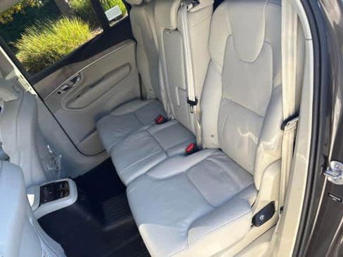 Used 2024 Volvo XC90 T8 Plus w/ Protection Package Premier image 5
