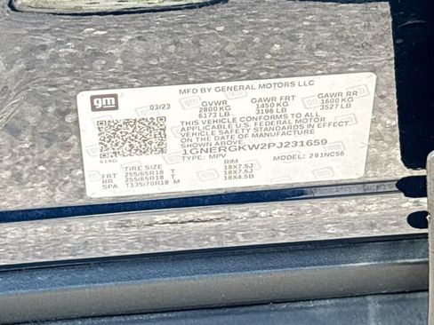 Used 2023 Chevrolet Traverse LT FWD image 33