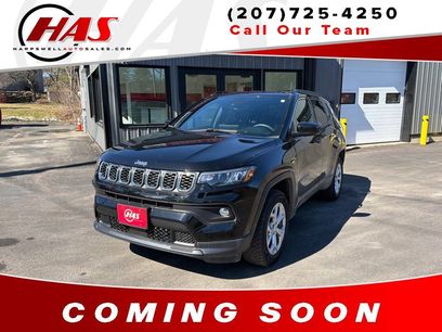 Used 2024 Jeep Compass Latitude w/ Convenience Group