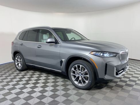 Used 2026 BMW X5 sDrive40i w/ Premium Package image 6
