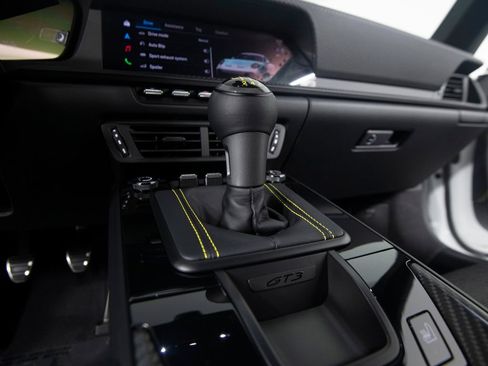 Certified 2026 Porsche 911 GT3 RWD image 28