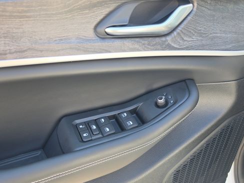 New 2026 Jeep Grand Cherokee L 4WD image 17
