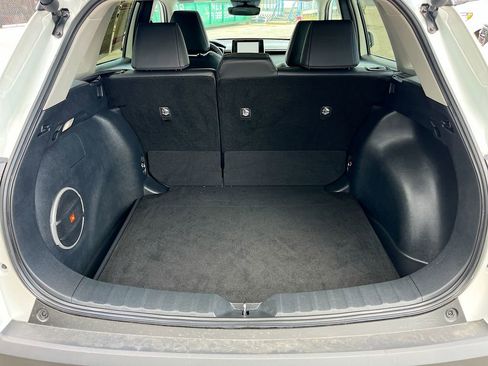 Used 2023 Toyota Corolla Cross XLE w/ Convenience Package image 26