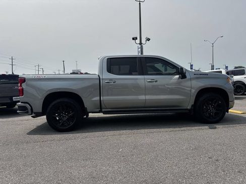 Used 2024 Chevrolet Silverado 1500 RST w/ Convenience Package II AWD/4WD image 4