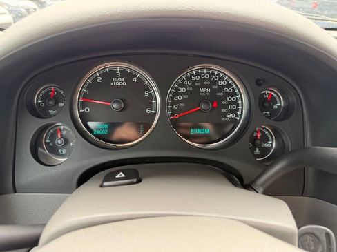 Used 2011 Chevrolet Suburban LTZ AWD/4WD image 38