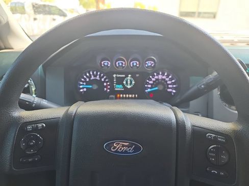 Used 2016 Ford F250 XLT w/ XLT Value Package AWD/4WD image 16