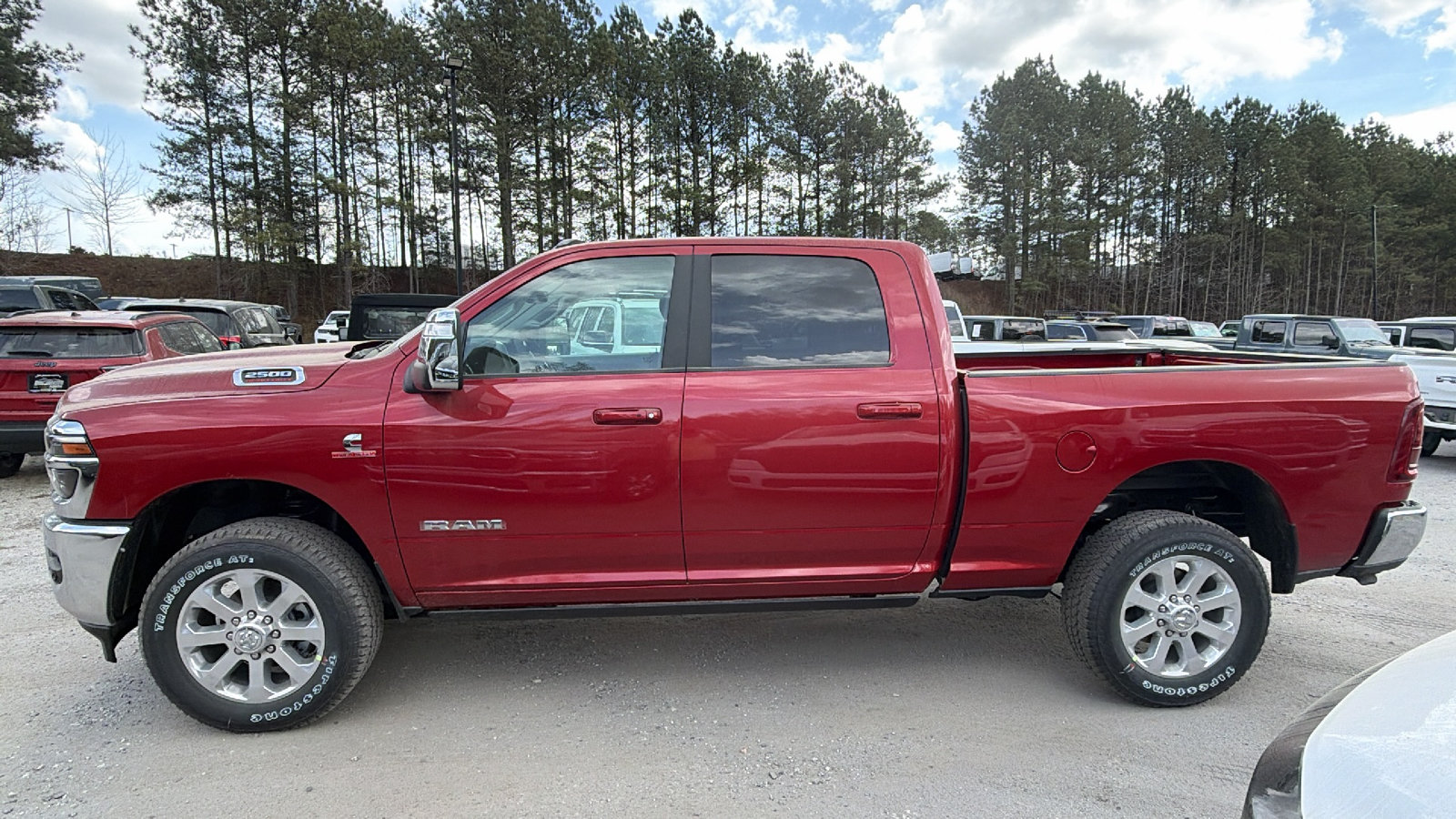New 2026 RAM 2500 Laramie AWD/4WD image 11