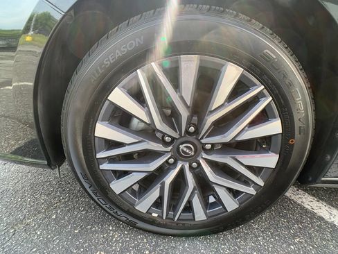 Used 2025 Nissan Altima 2.5 SV AWD/4WD image 31