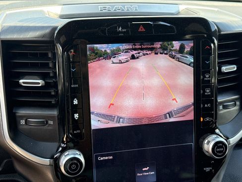 Used 2025 RAM 1500 Big Horn AWD/4WD image 25