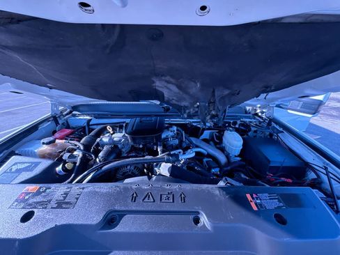 Used 2013 GMC Sierra 2500 Denali w/ Suspension Package, Off-Road image 11