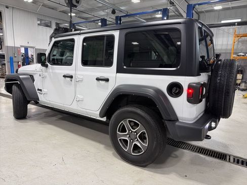 Used 2021 Jeep Wrangler Unlimited Sport w/ Technology Group AWD/4WD image 4