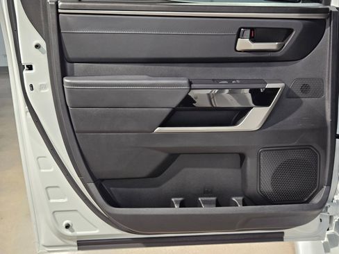 Used 2023 Toyota Tundra Limited image 34