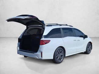 New 2026 Honda Odyssey Touring video 2