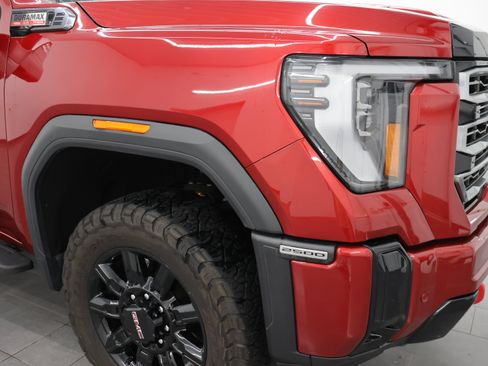 Used 2025 GMC Sierra 2500 AT4 w/ AT4 Premium Plus Package AWD/4WD image 29