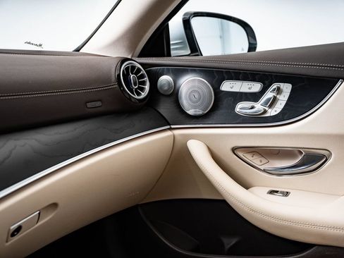 Used 2019 Mercedes-Benz E 450 4MATIC Coupe image 39