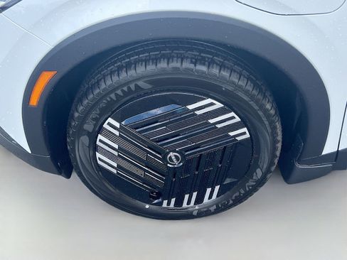 New 2026 Nissan Leaf FWD image 31