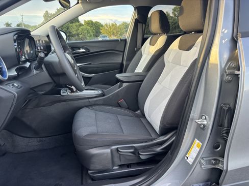 Used 2026 Chevrolet Trax LS w/ Driver Confidence Package FWD image 10