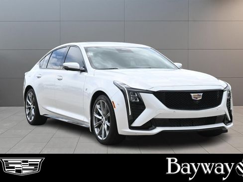 Used 2025 Cadillac CT5 Sport RWD image 3