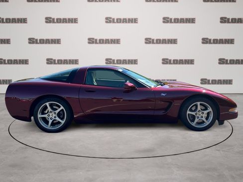 Used 2003 Chevrolet Corvette Coupe w/ Preferred Equipment Group RWD image 6
