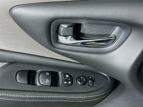 Used 2020 Nissan Murano S image 21