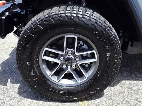 New 2026 Jeep Gladiator Mojave AWD/4WD image 8