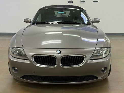 Used 2005 BMW Z4 2.5i image 3