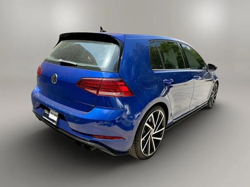 Used 2018 Volkswagen Golf R 4-Door AWD/4WD image 5