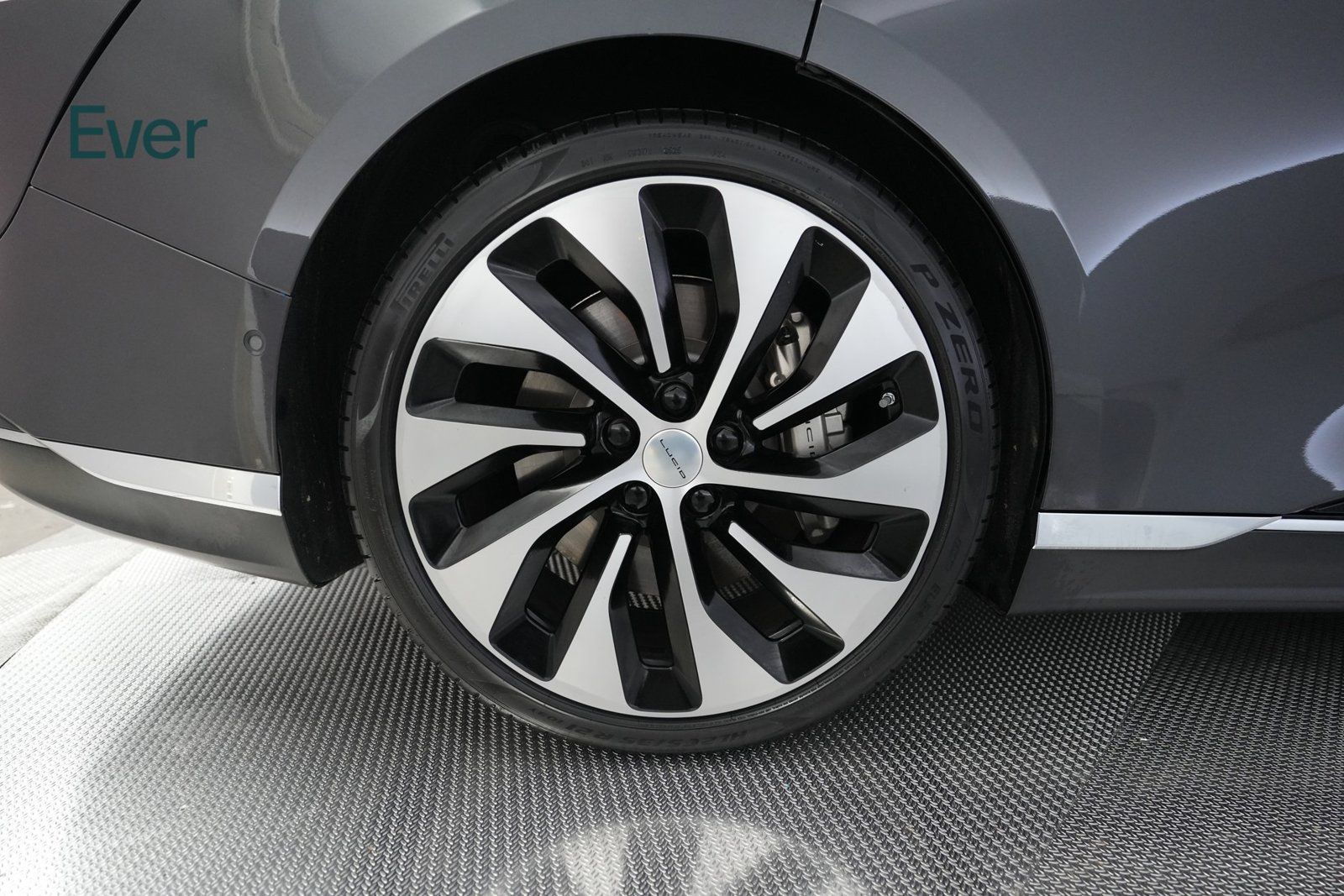Used 2022 Lucid Air Grand Touring AWD/4WD image 21