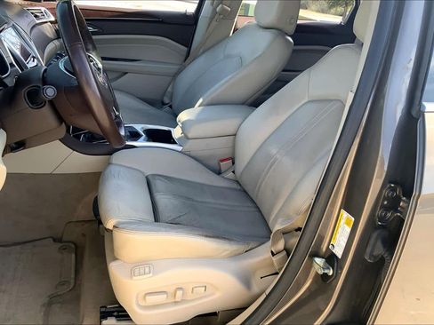 Used 2015 Cadillac SRX Luxury w/ Driver Awareness Package image 7