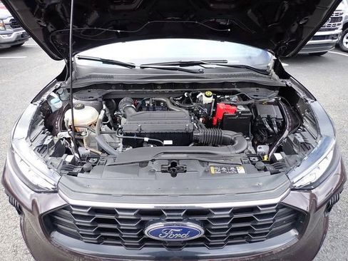 Certified 2023 Ford Escape ST-Line w/ Tech Pack #1 AWD/4WD image 13