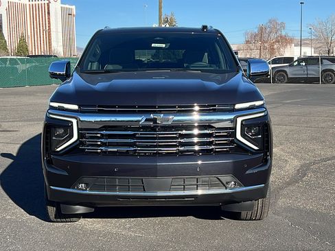 New 2026 Chevrolet Suburban Premier image 2