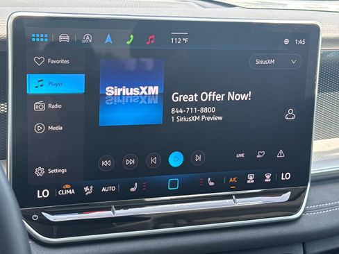 Certified 2025 Volkswagen Tiguan SE w/ Panoramic Sunroof Package AWD/4WD image 19