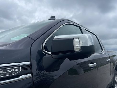 Used 2024 GMC Sierra 1500 SLT w/ SLT Premium Plus Package AWD/4WD image 3