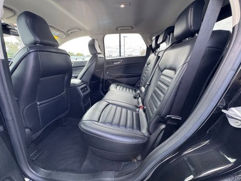 Certified 2023 Ford Edge SEL image 7